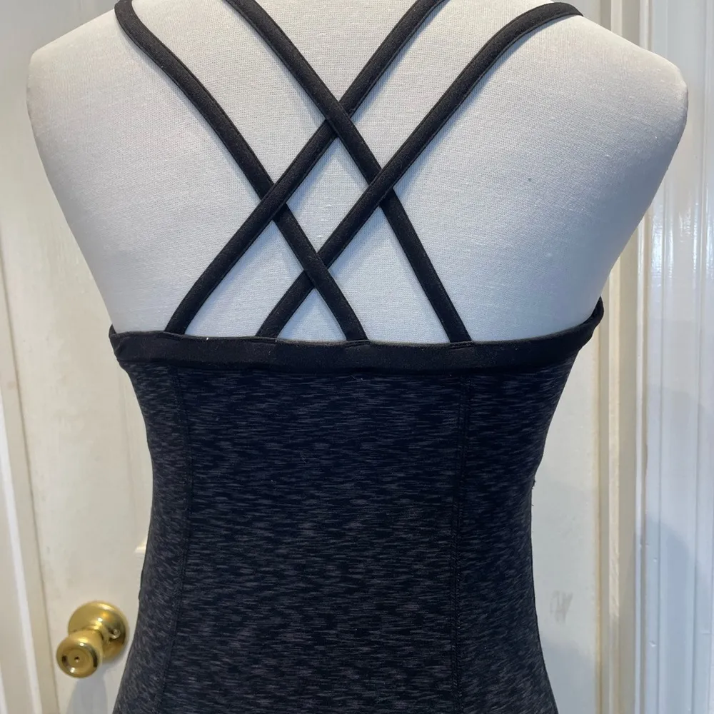 The North Face Heathered Black Fitness Athletic Dress Built In Bra Sz S Small - Image 4