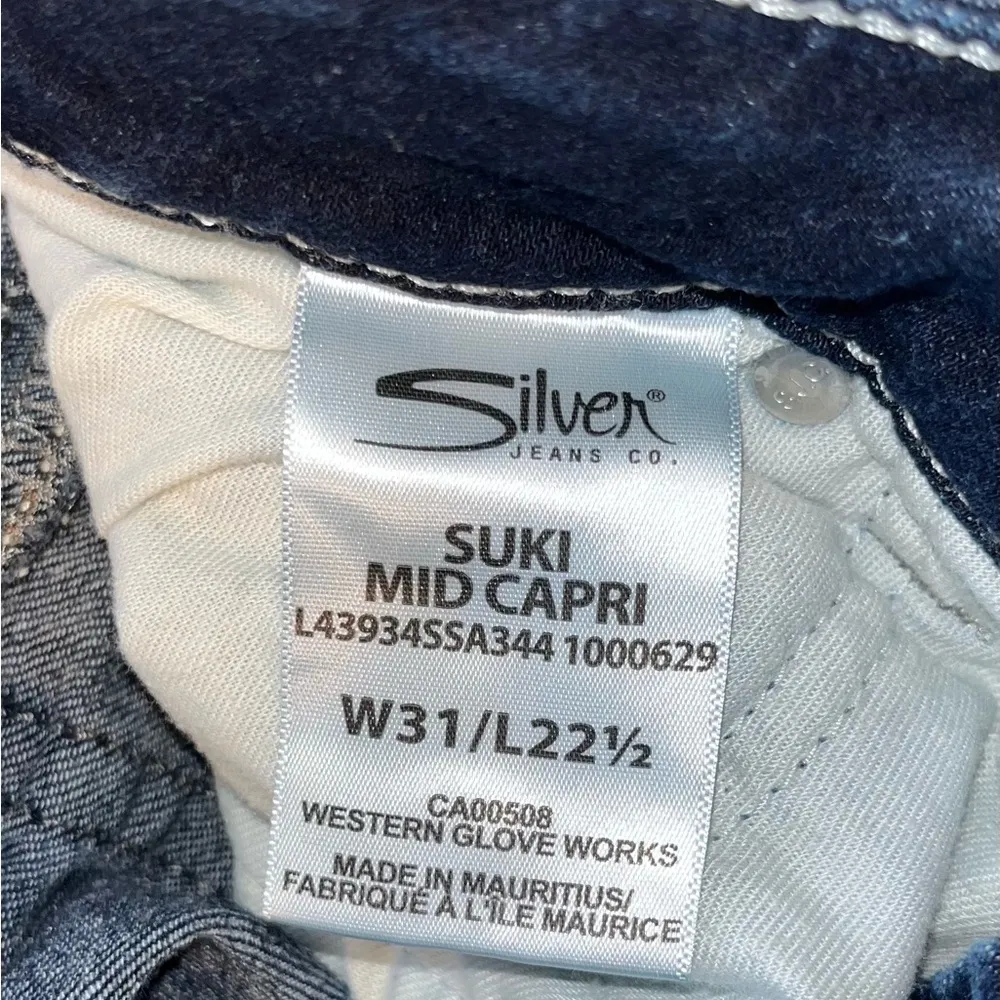 Silver Jeans Suki Mid Capri Sz 31 - Image 5