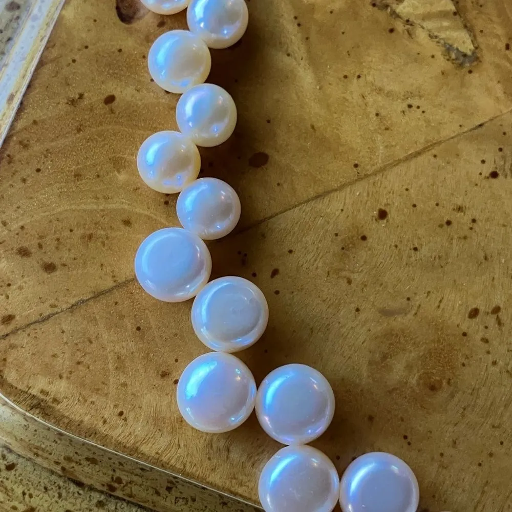 Freshwater Pearl Necklace Gold - Image 3