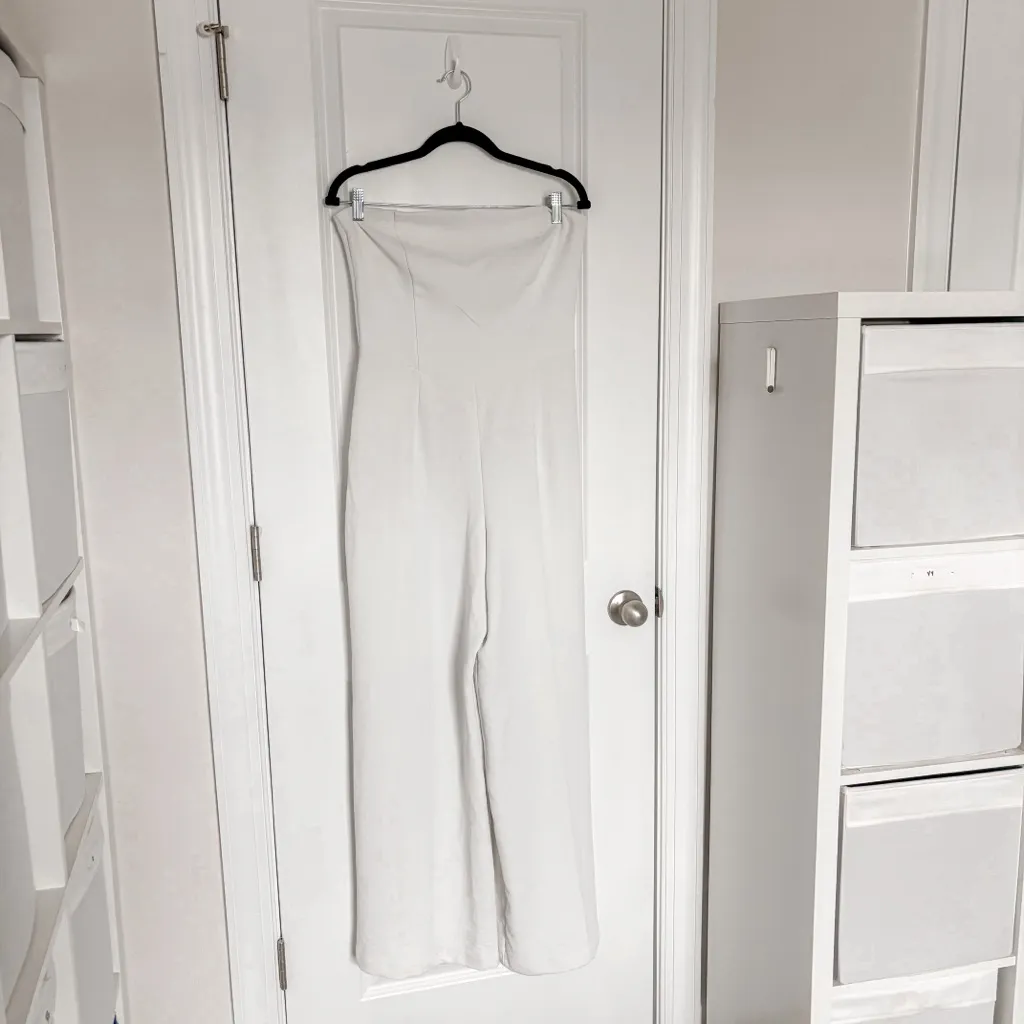 NEW Abercrombie & Fitch Strapless Premium Crepe Jumpsuit - Image 5