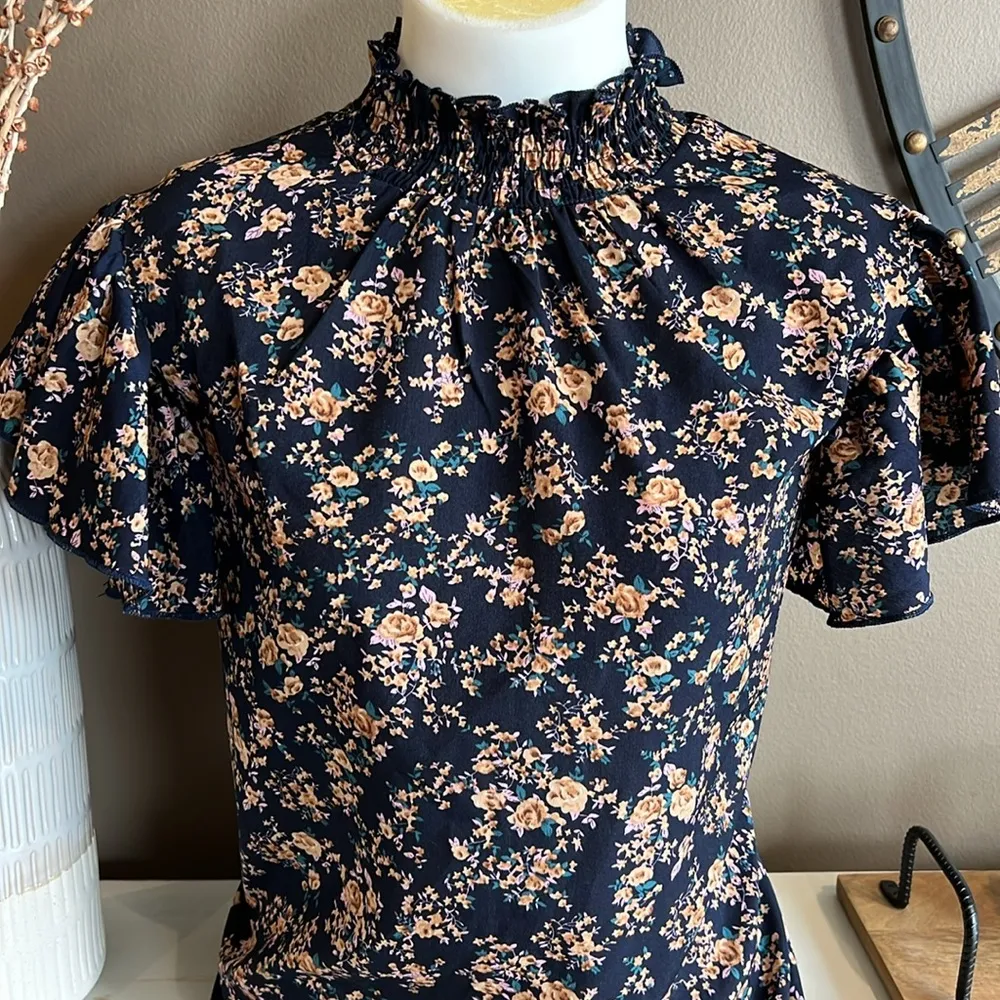 SHEIN Curve Navy Print Flutter Sleeve Stretch Smocked High Neck Top Size 4X - Image 3