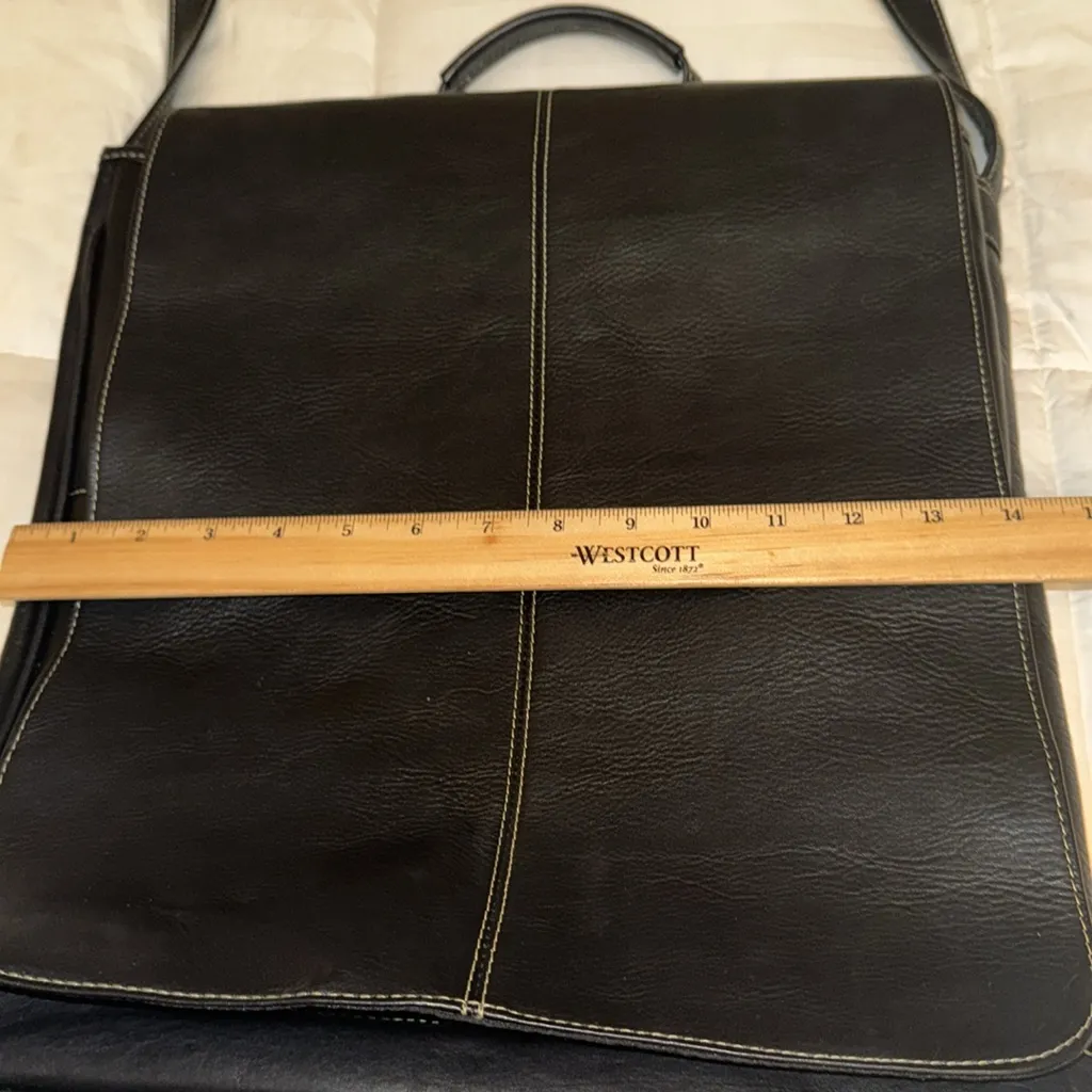 Royce Leather Black Laptop Bag - Image 14