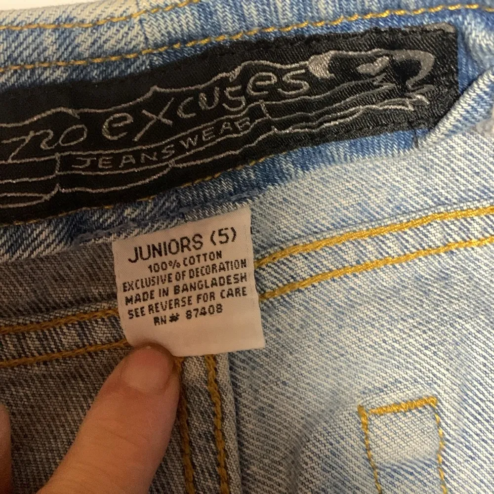 Vintage 90’s Y2K No Excuses Grommet Jeans Size 5 - Image 6
