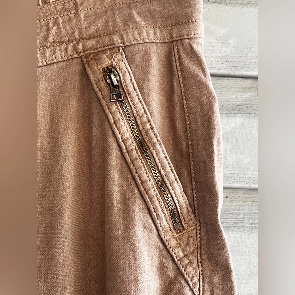 American Eagle Outfitters
Dreamy Drape Linen-Blend Baggy Wide-Leg Cargo Pant - Image 6