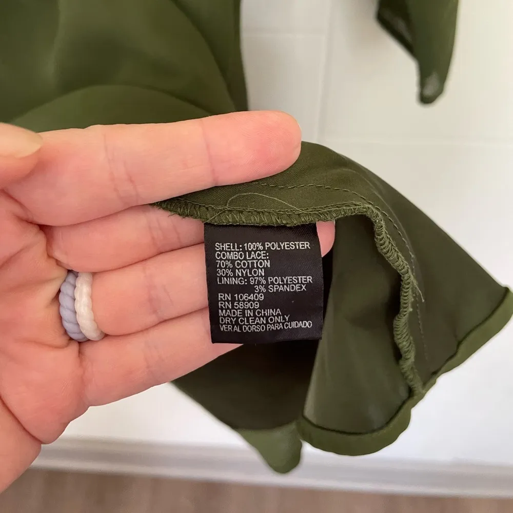 Tahari Green Long Sleeve Dress Black Lace Shoulder Arthur S. Levine ~ Size XS - Image 7