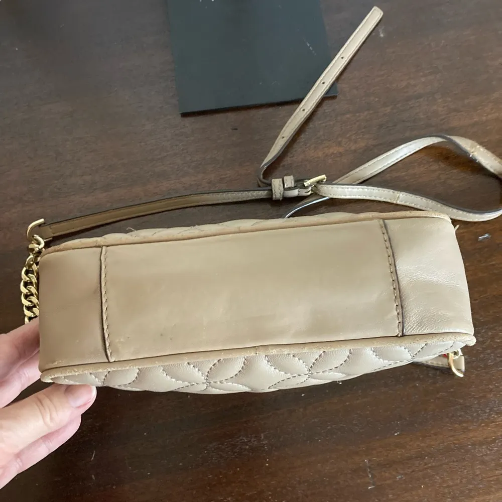 Michael Kors VNTG MK  Crossbody SHOULDERBAG tan leather - Image 8