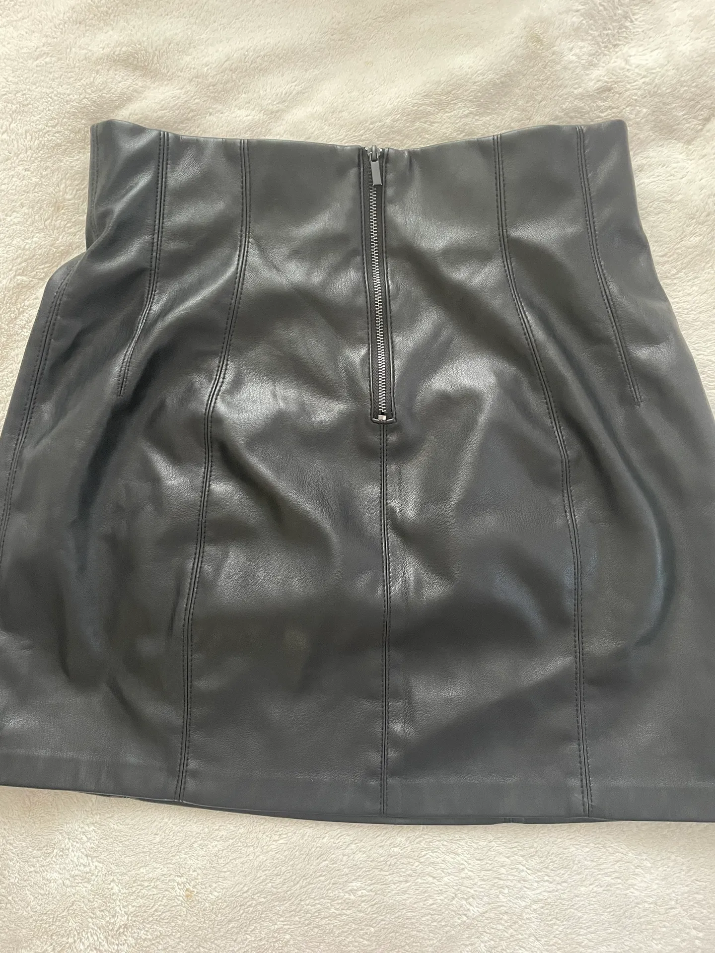 ZARA Black Leather Mini Skirt - Image 4