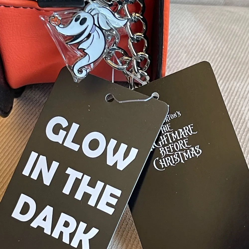 NEW Nightmare Before Christmas Jack Pumpkin Split Glow-In-The-Dark Crossbody Bag - Image 10