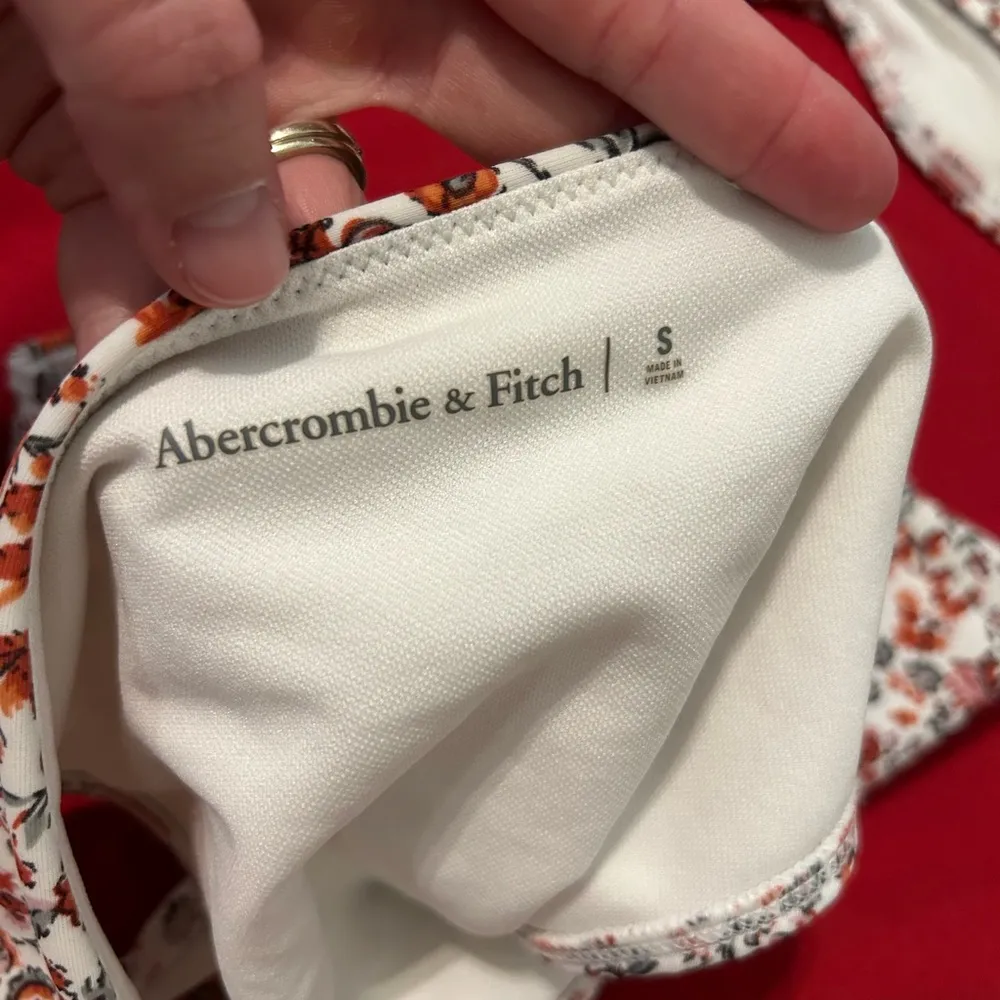 Floral Bikini - Image 5