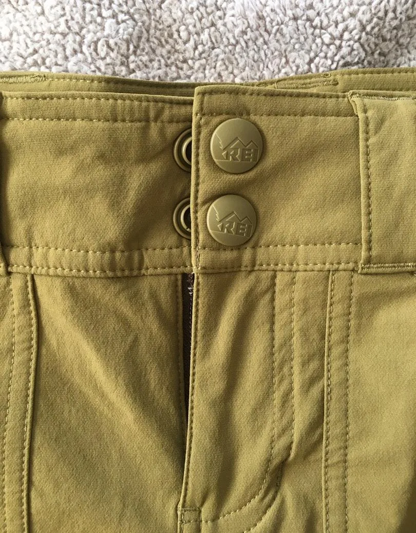 REI Hiking Shorts Green Size 2 - Image 3