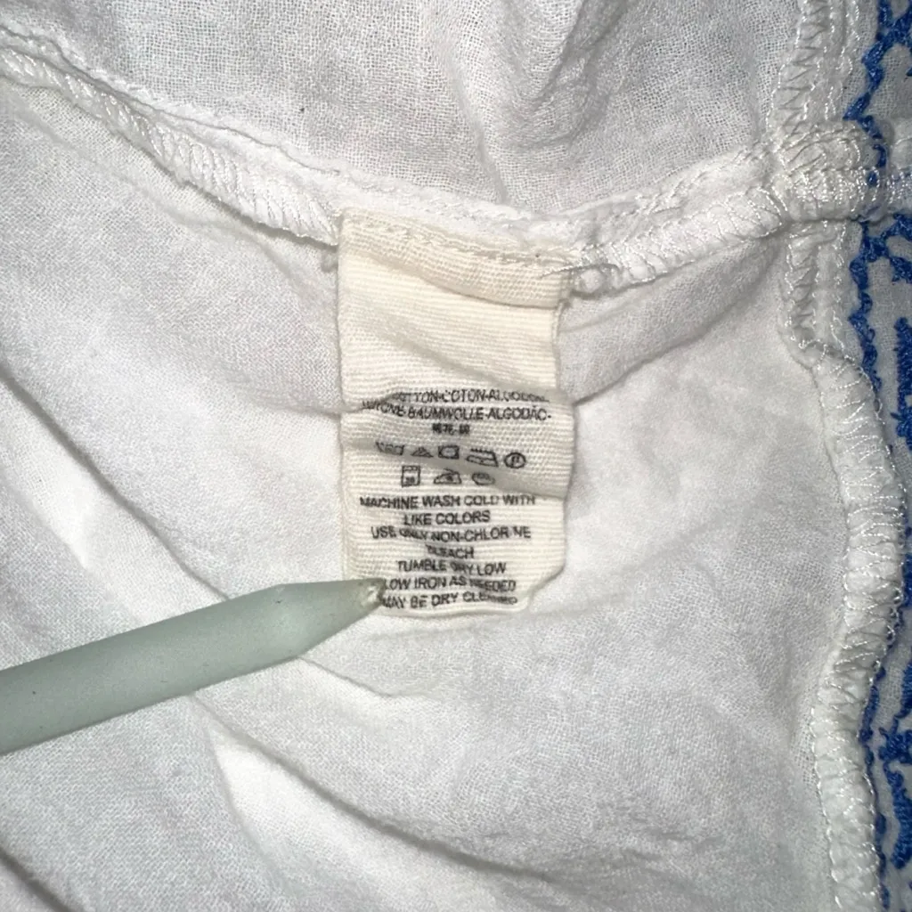 Free People Silver Spring Blue and White Embroidered Crochet Boho Blouse XS - Image 6