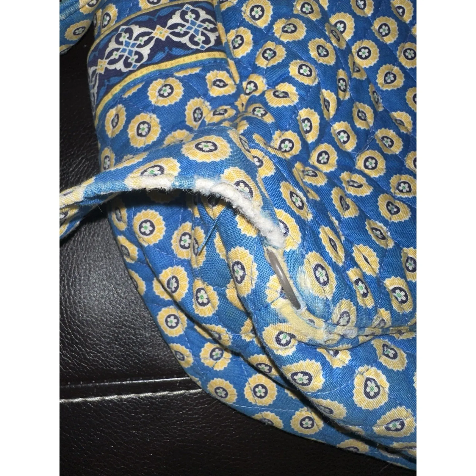 VERA BRADLEY Riviera Blue/Yellow‎ Floral Pattern Back Pack - Image 4