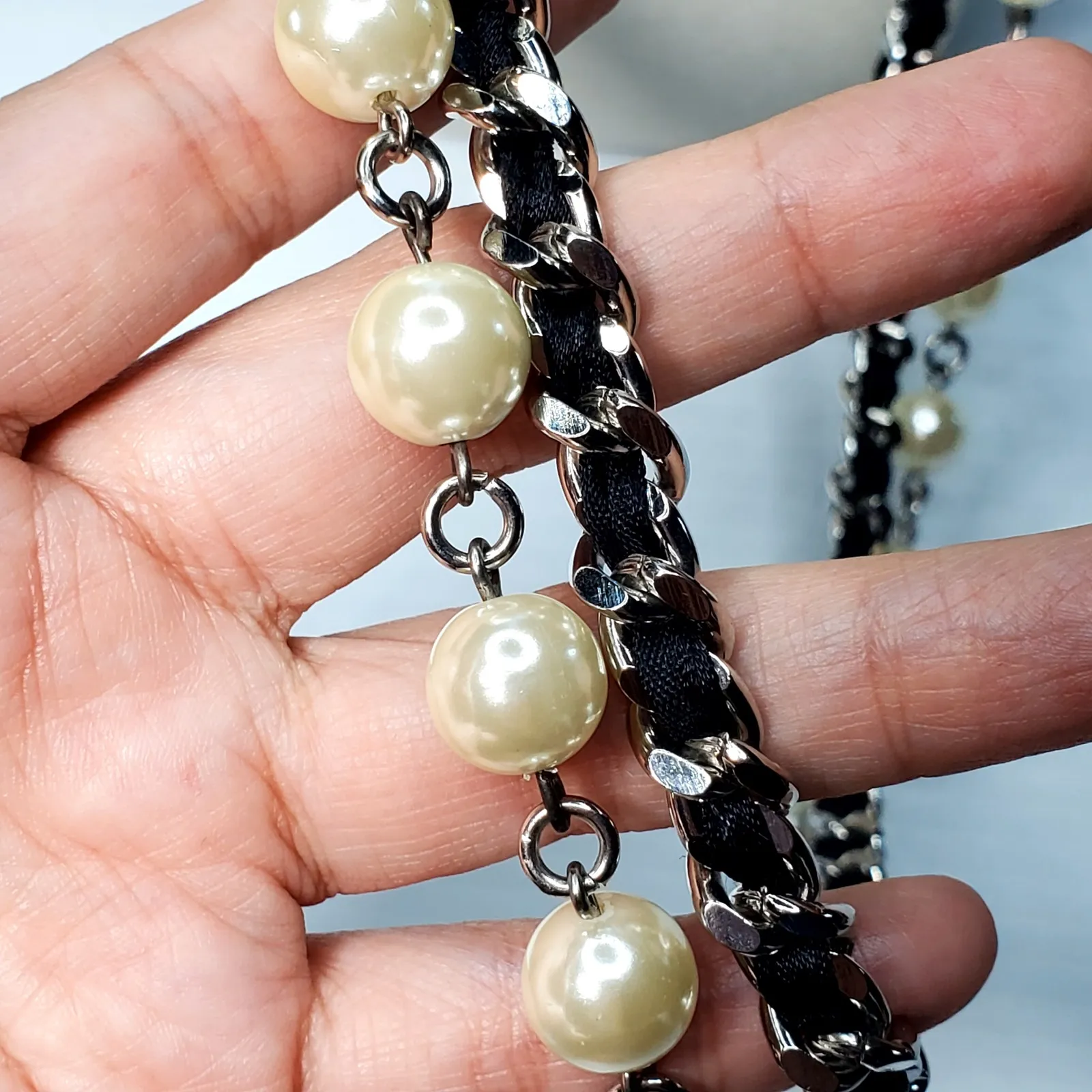 Beaded Chain Multi Strand Silk Tie Closure 35" Unsigned Handmade White - Image 2