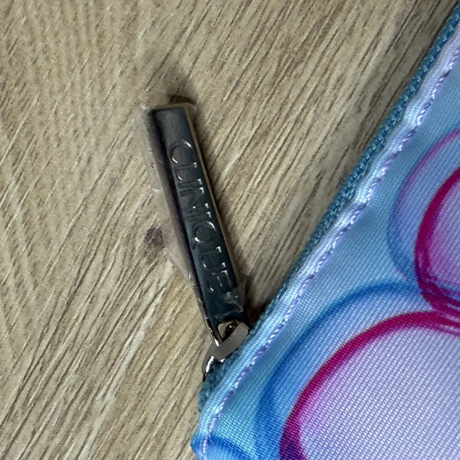 Clinique Bubble Cosmetic Bag Pouch Blue Purple Pink Geometric Makeup Travel - Image 4