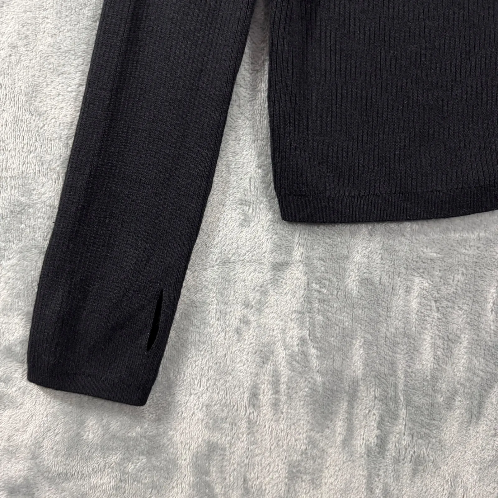 Alo Yoga Knit Salana Cardigan Silver Clasp Black Fine Ribbed Knit Large - Image 4