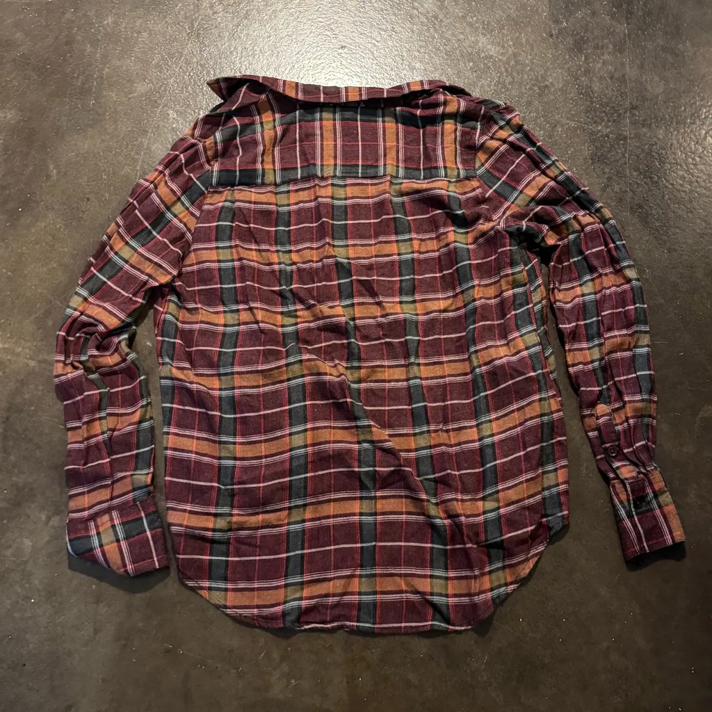 Beachlunchlounge Flannel Shirt Maroon, Orange and Black Plaid Long Sleeve - Image 4