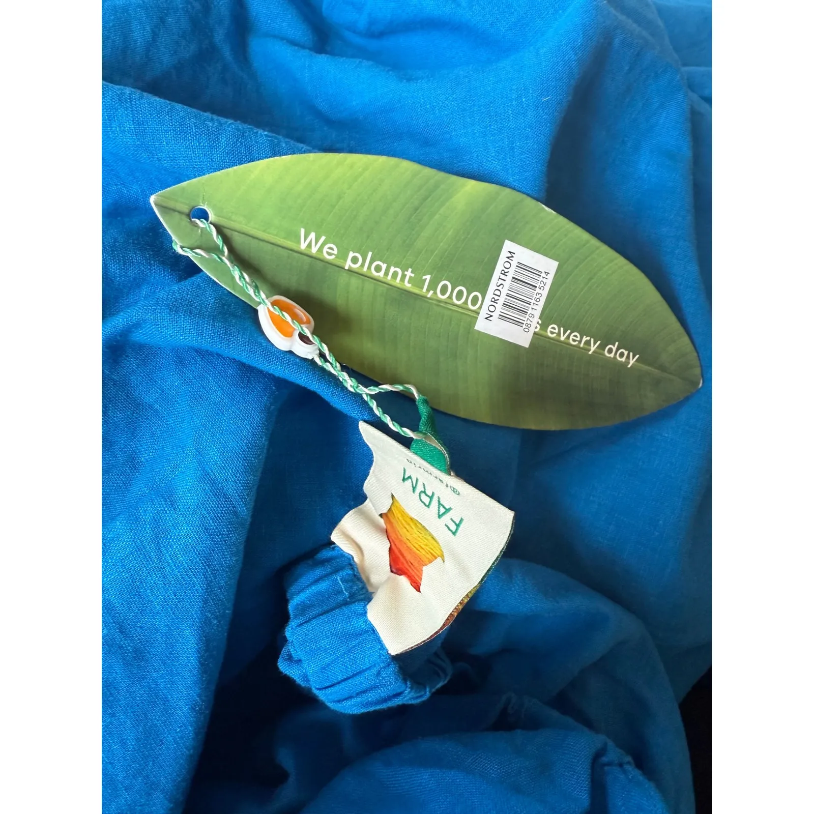 NWT Farm Rio Cutout Waist Blue Linen Blend
MIDI‎ Dress Size Medium $200 - Image 9