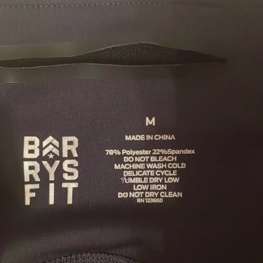 Cutest Barry’s Fit Black / Neon Yellow Workout Spandex Size M - Image 2