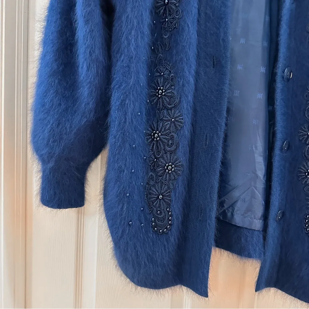 Vintage Lee Sands Angora Rabbit Beaded Floral Embroidered Fuzzy Cardigan Blue Size L - Image 7