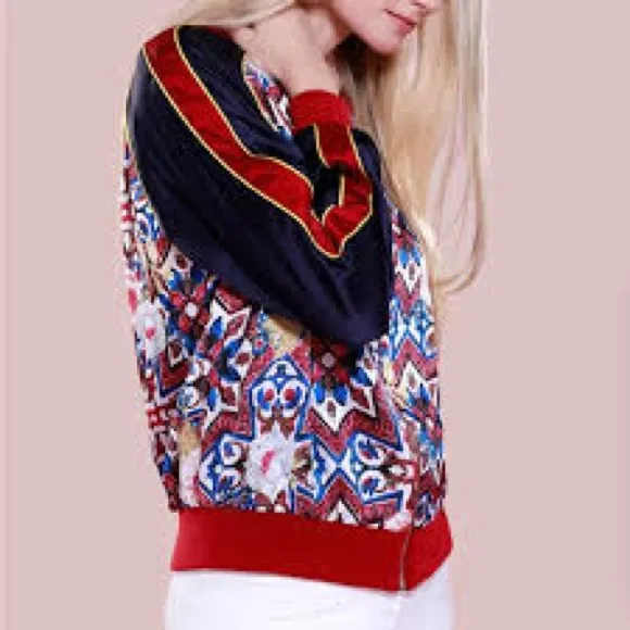 Dolce Cabo Star Pattern Bomber Jacket - Image 3