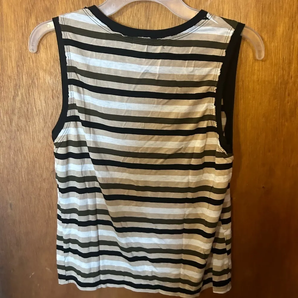 n:philanthropy  top - Image 2