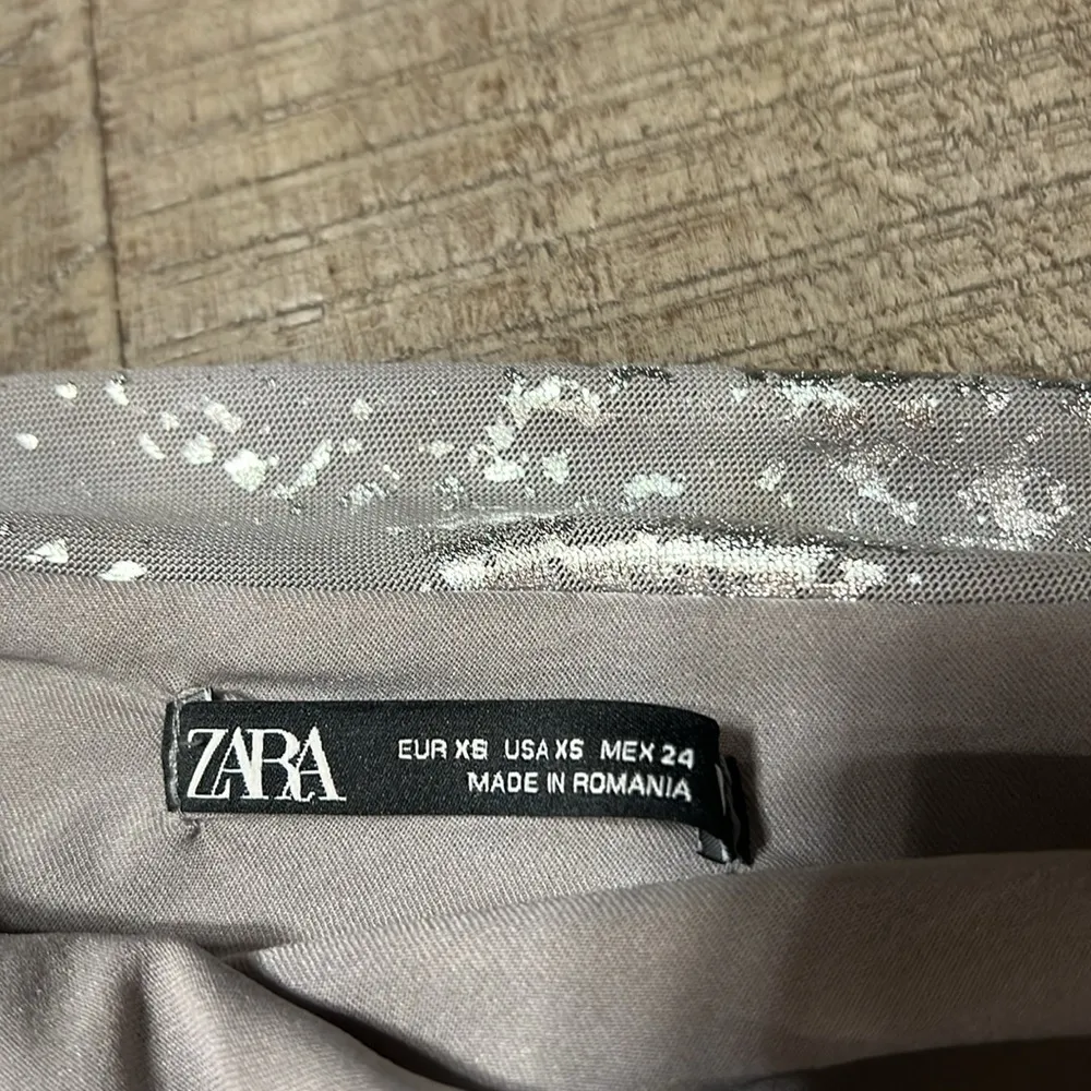 Zara silver one shoulder ruched mini dress - Image 4