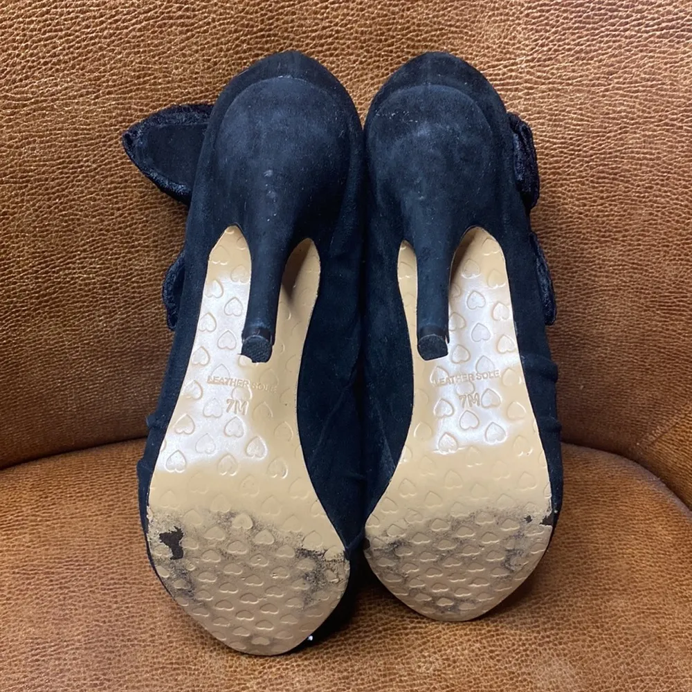 Betsey Johnson Suede Booties with lace bows size 7” - Image 5