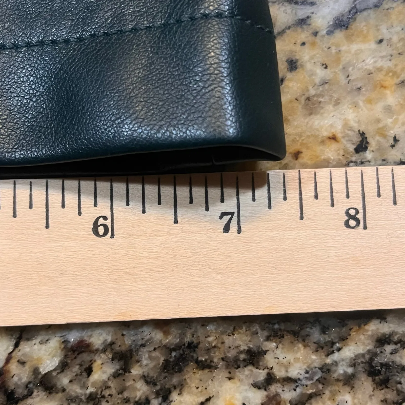 7 For All‎ Mankind Women’s XS Faux Leather Skinny Dark Green Pants Goth Grunge - Image 4