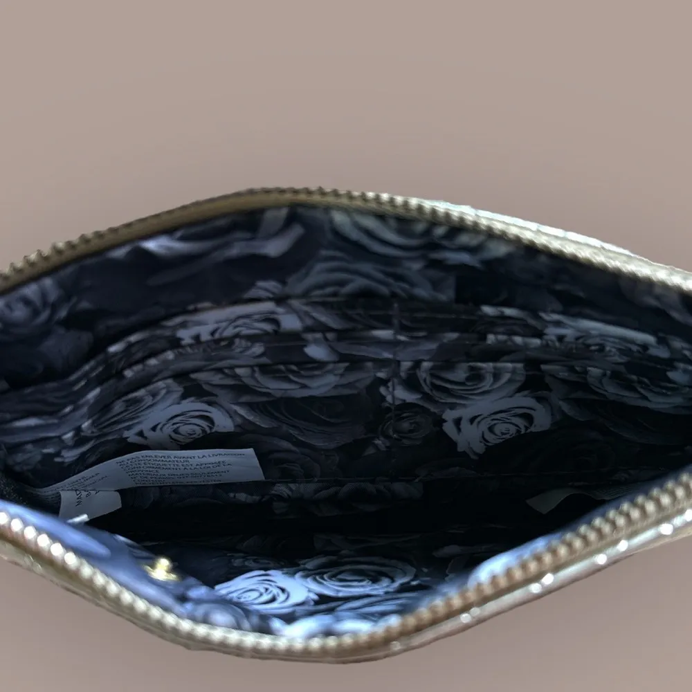 Adrienne Vittadini Wristlet Wallet Purse Gold/ Silver tone EUC - Image 3