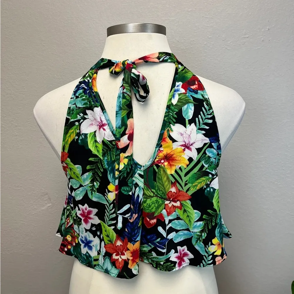 Show Me Your Mumu Tropical Halter Crop Top - Size L - Image 4