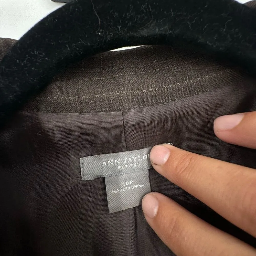 Ann Taylor Women's Wool Striped Single Breasted Two-Button‎ Blazer Gray Size 10P - Image 2