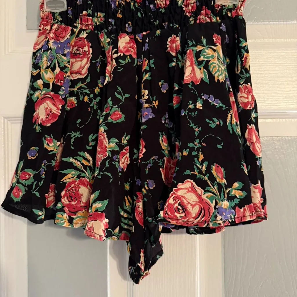 Free People BLK Floral Flowy Set - Image 3