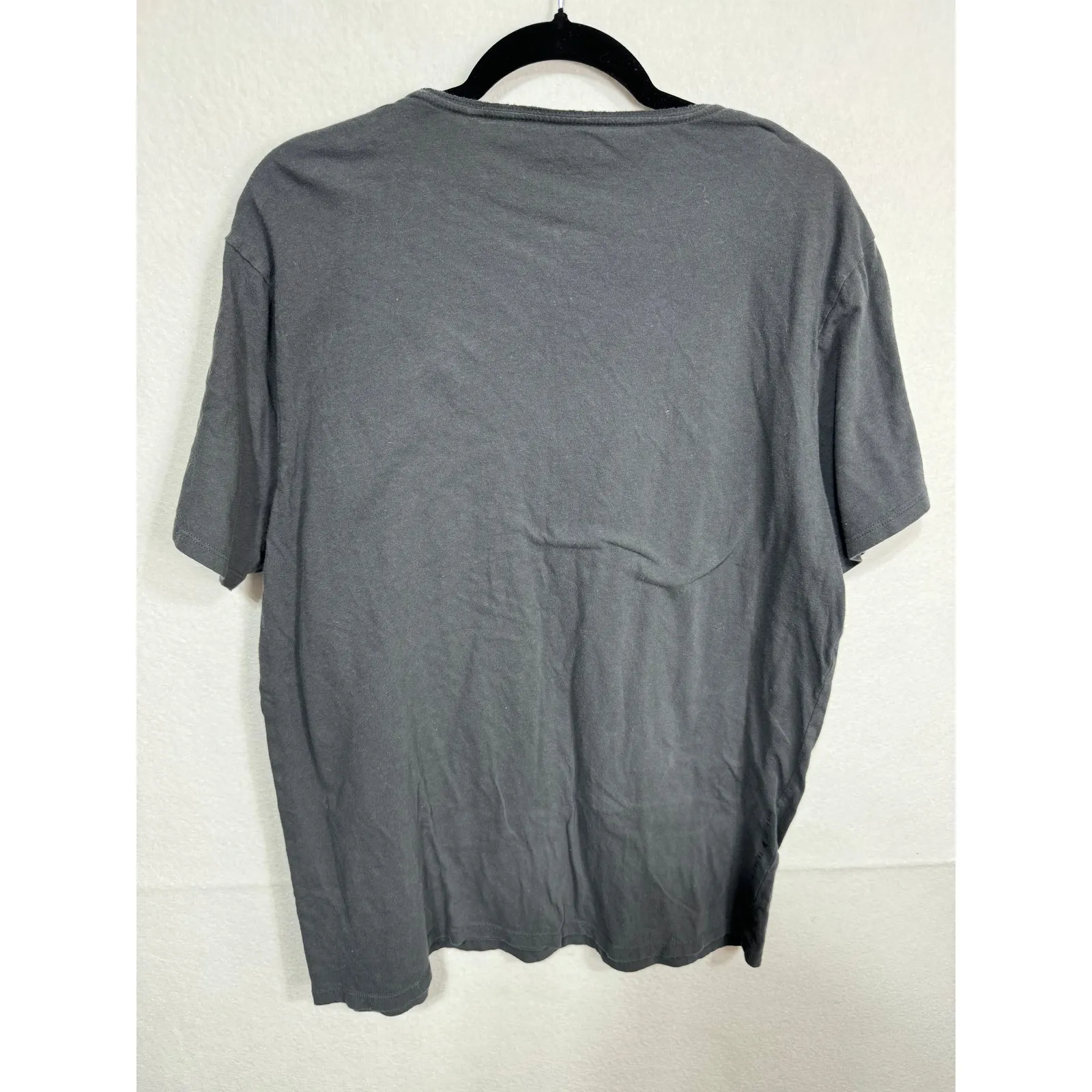 Guess‎ Gray Pink Tattoo Hand Short Sleeve Graphic Grunge Women's T-Shirt Size XL - Image 4