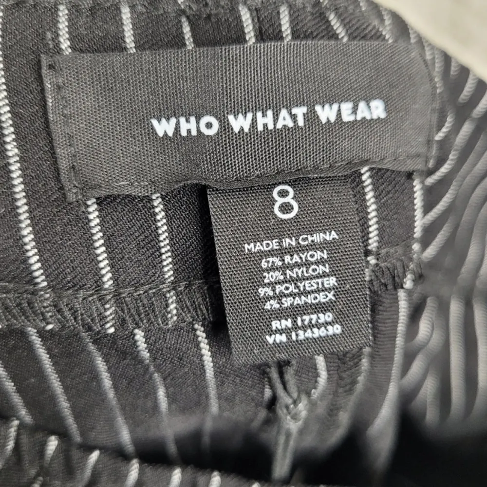 CROPPED HIGH RISE STRETCH PANTS — BLACK WHITE PINSTRIPE — 8 - NWT! - Image 7