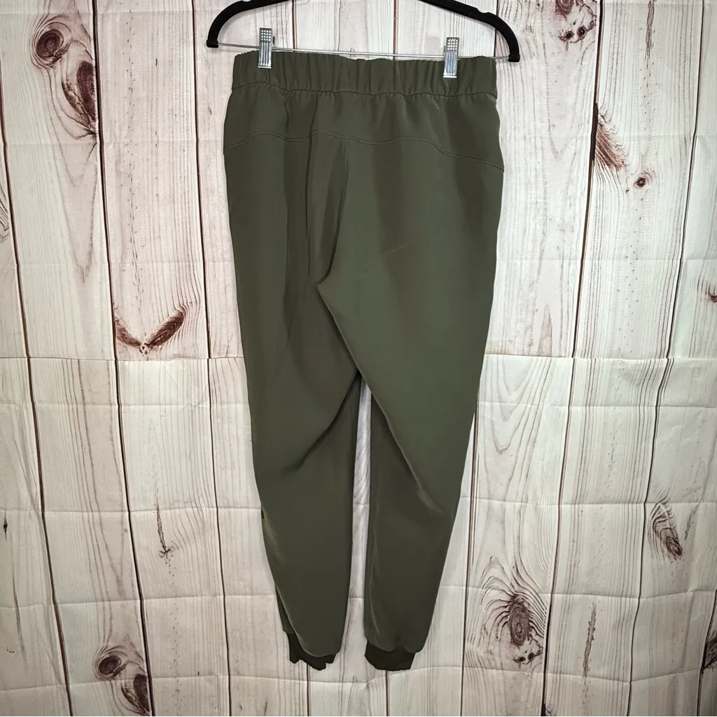 Lululemon On The Fly Jogger - Image 3