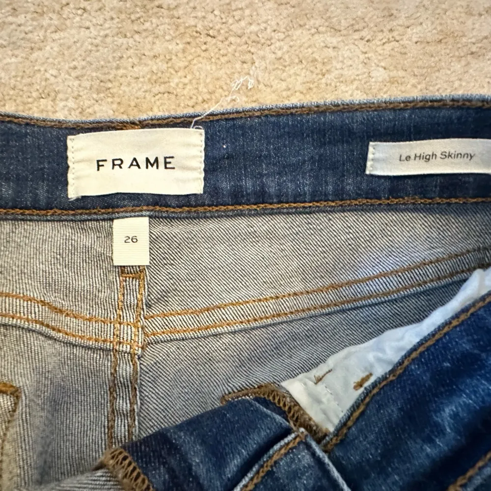 FRAME LE HIGH SKINNY JEANS WITH BLACK LEATHER  LIKE PIPING SIZE 26 - Image 14