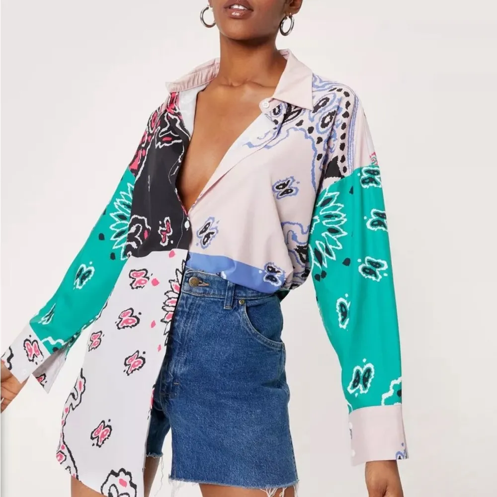Nasty Gal | Oversized Bandana Print Satin Shirt Size S - Image 3