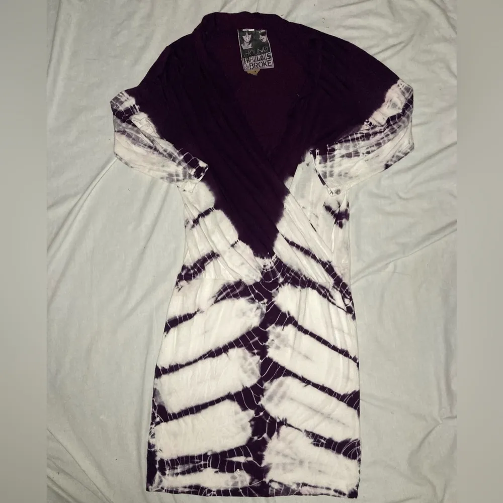Young Fabulous & Broke Purple and White V-Neck Bodycon Tie Dye Dress Size Large - Image 5