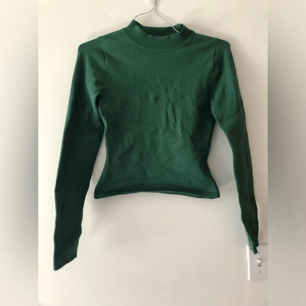Babaton Sculpt Knit Astrid Long Sleeve Mockneck Top in Green Size Medium - Image 2