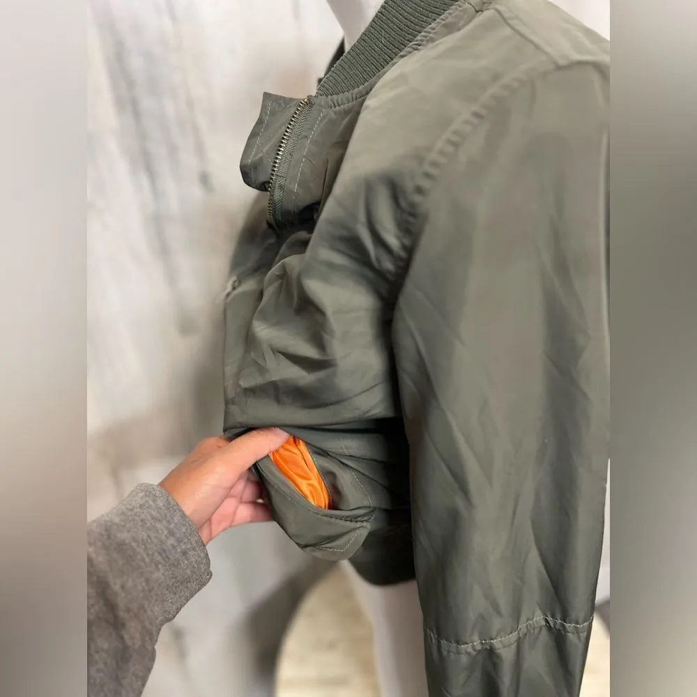 Green jacket  - Image 3