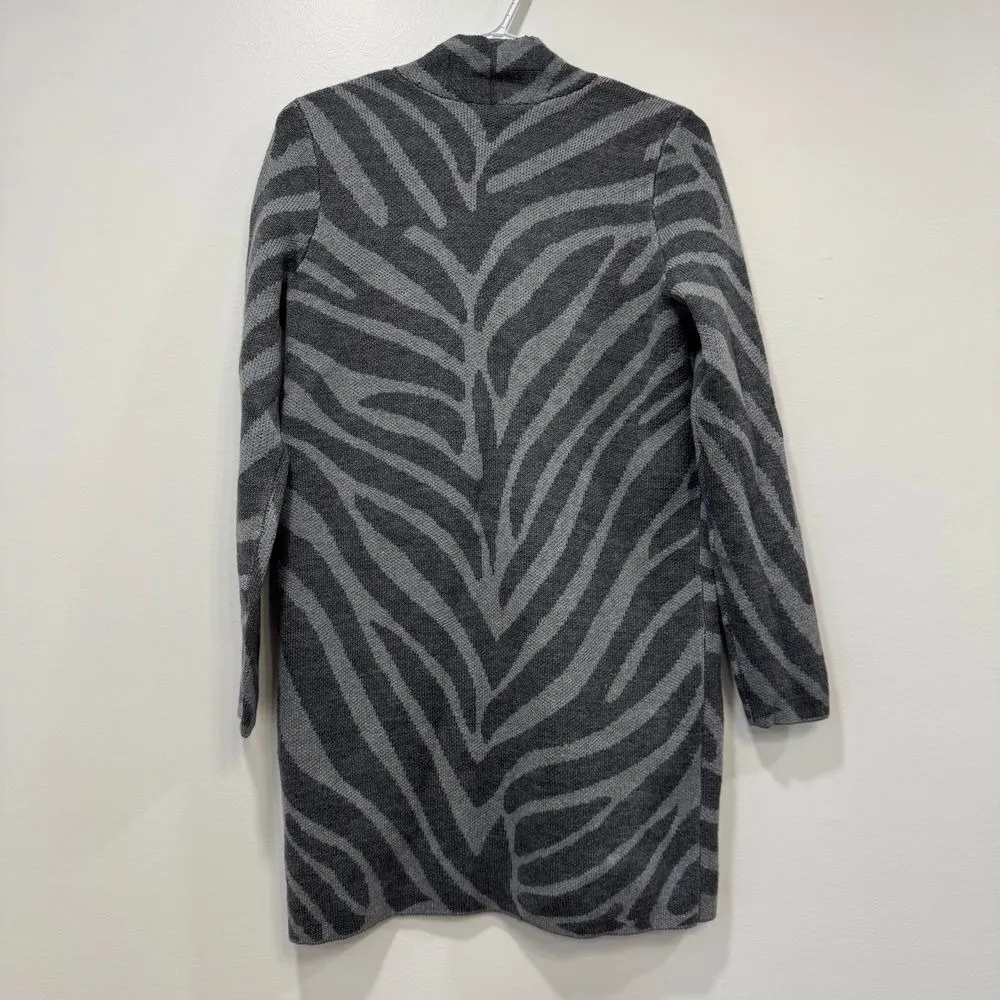 J Mclaughlin Women Hallie Sweater XS Wool Cardigan Long Line Zebra Gray Jacquard - Image 4