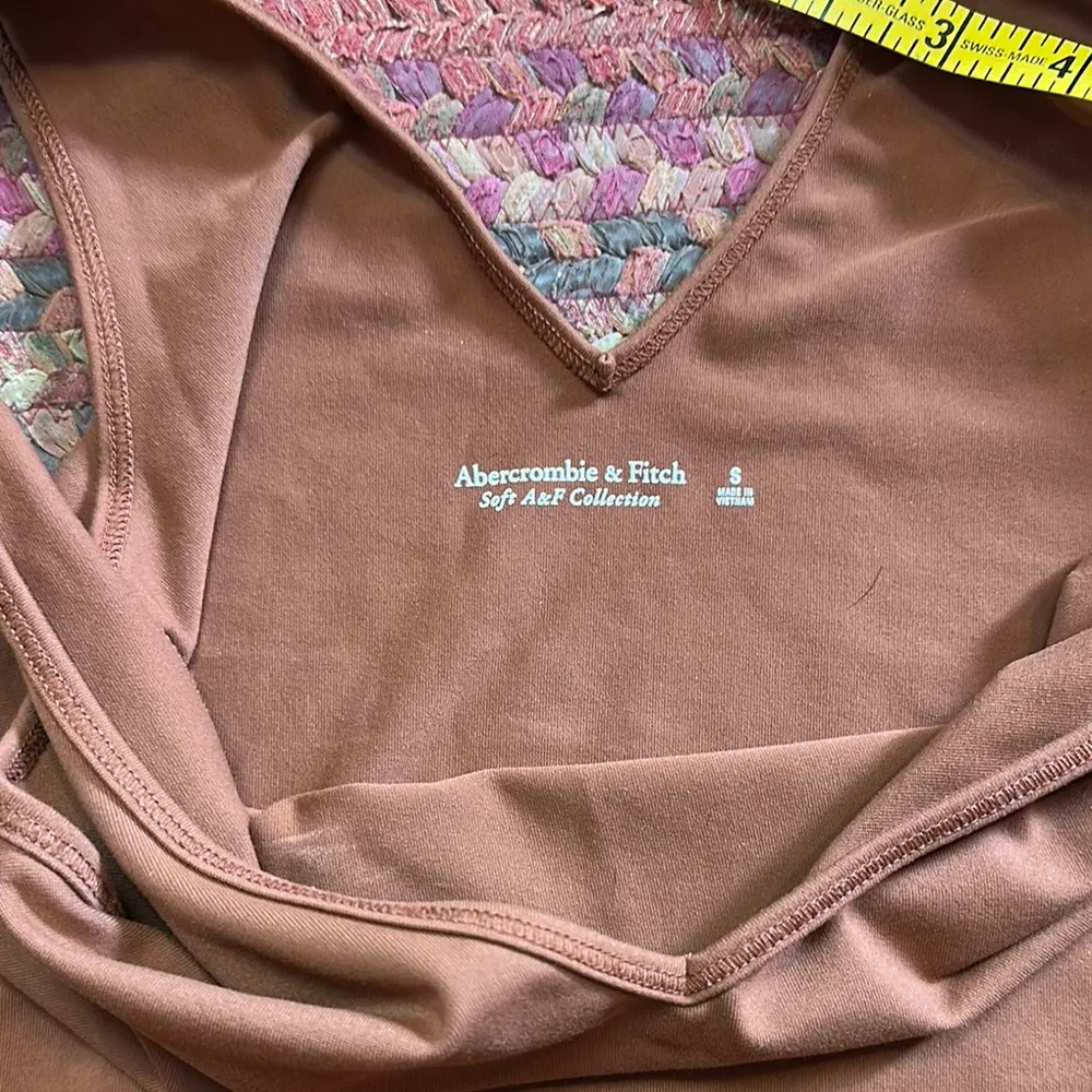 ABERCROMBIE & FITCH BROWN STRETCH V NECK THONG Tan One Piece BODYSUIT - Image 2