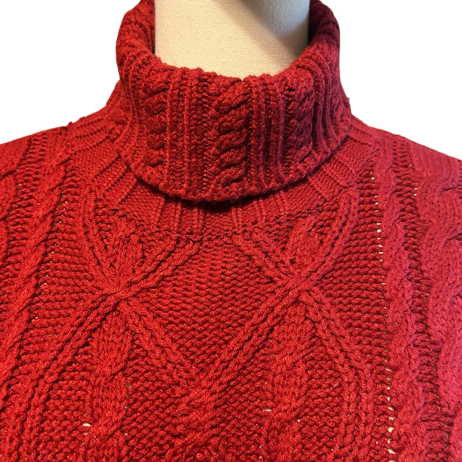 VTG Women Cable Knit Sweater SM Turtleneck Burgundy Chunky Carriage Court Sports Red - Image 2