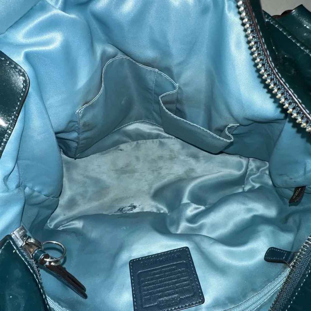 Coach Chelsea 18770 Hunter Green Patent Leather Chain Leather Straps Tote RARE - Image 14