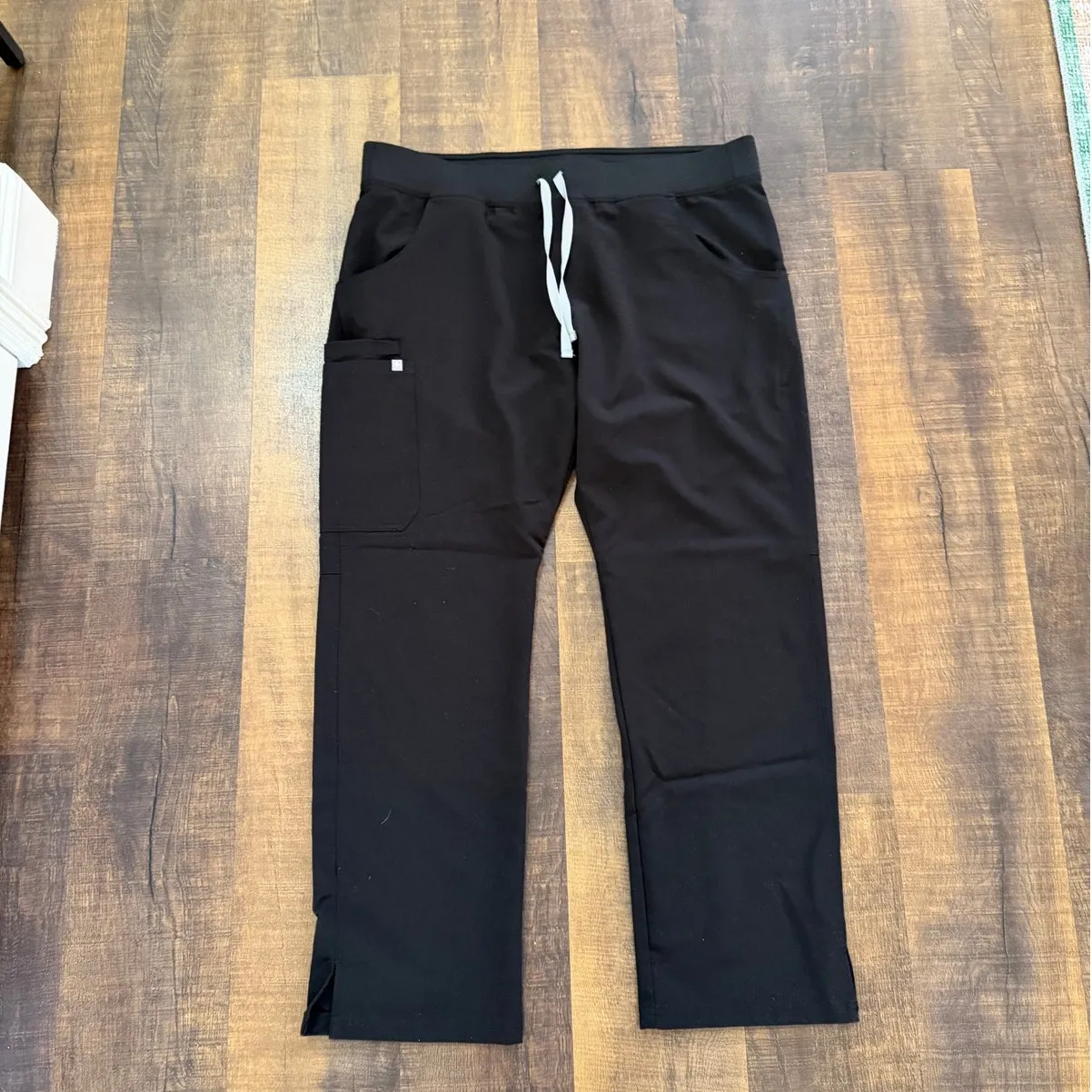 Figs Black Kade Cargo Scrub Pants Size XL - Image 8