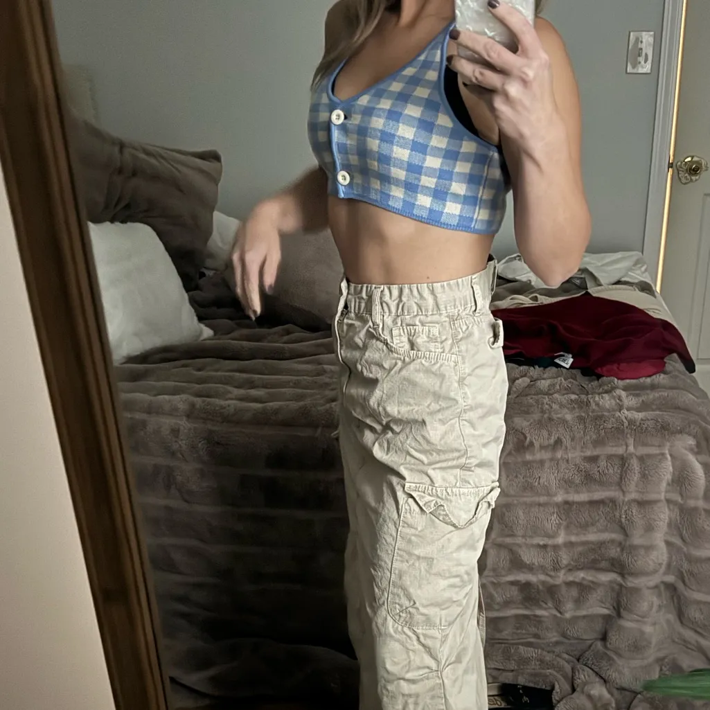 MAJORELLE Addy Cropped Halter Top xs knit gingham revolve - Image 8