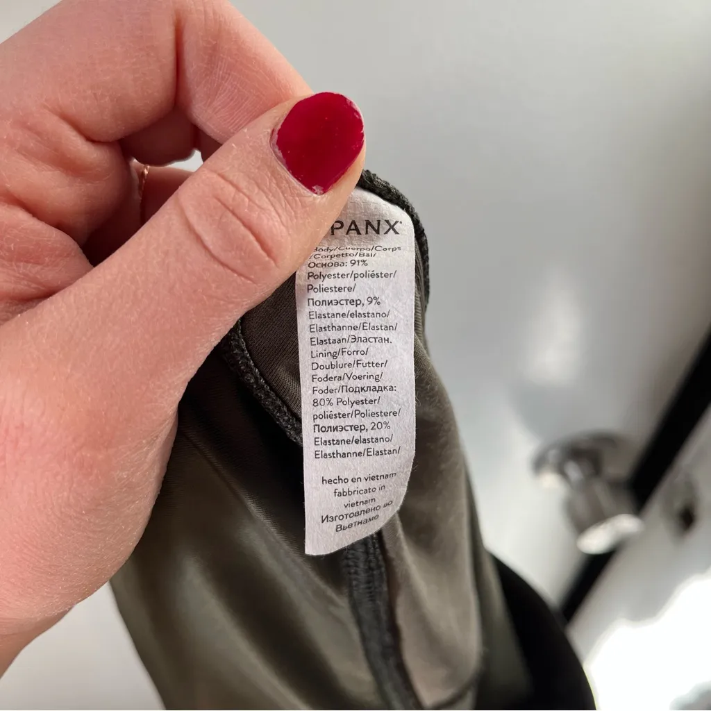 SPANX Olive green velvet Women's Leggings shapewear women’s medium velour - Image 7