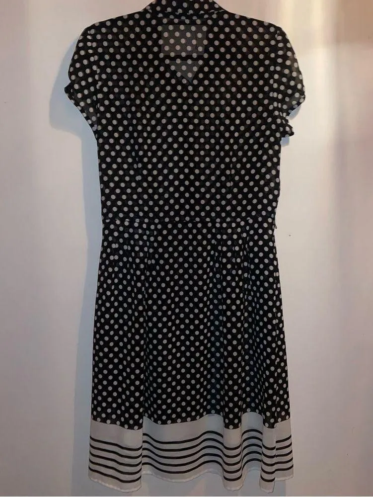 Sheer Black & White Polkadot Short Sleeve Button Front A Line Dress Medium - Image 5