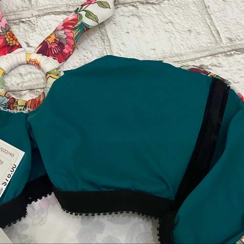 BECCA Women's Emma Handkerchief Hem Halter Tankini Swim Top Size S - Image 9