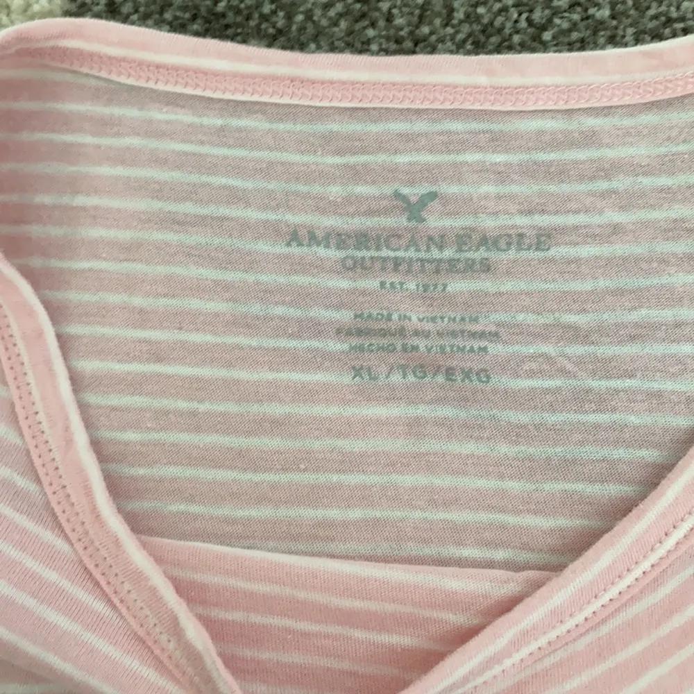 American Eagle Pink/White Striped T-Shirt Sz XL - Image 2